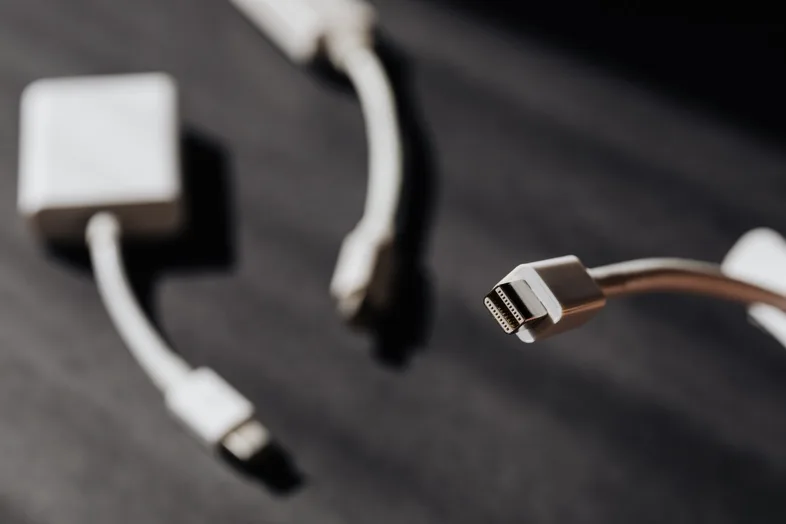 Treffen Sie eine Wahl zwischen USB-Ladegerät oder Wandladegerät